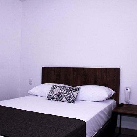 Ayenda Hotel Mm Pereira Exterior photo