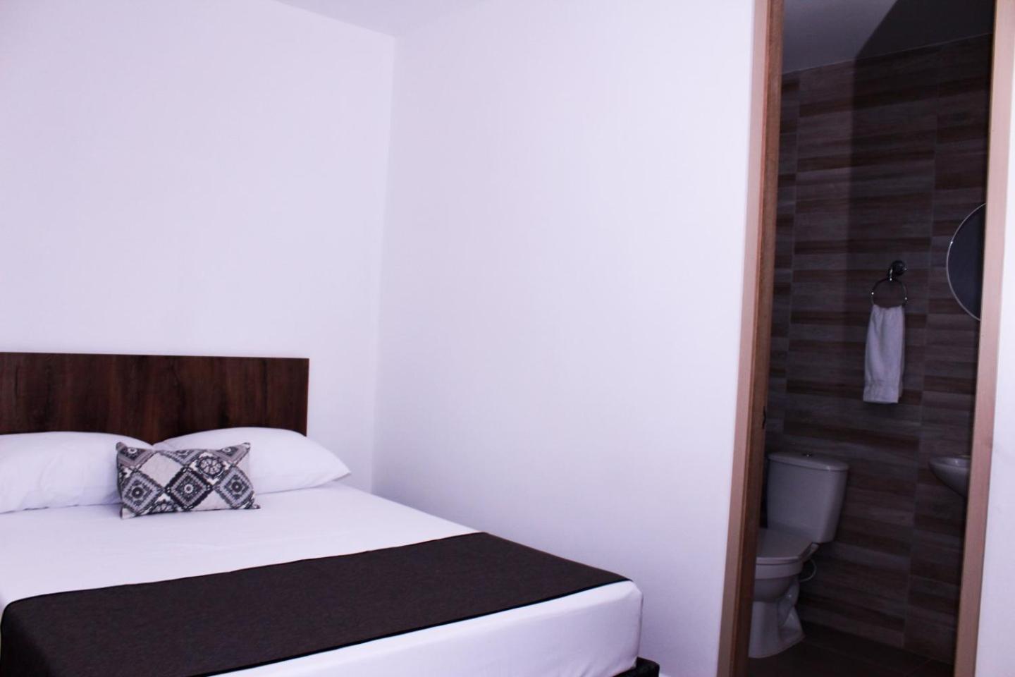 Ayenda Hotel Mm Pereira Exterior photo