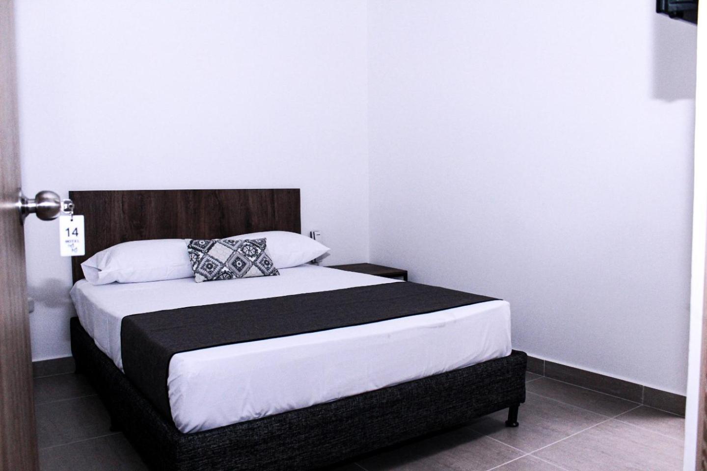 Ayenda Hotel Mm Pereira Exterior photo